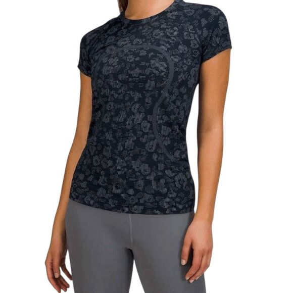 LULULEMON ATHLETICA Swiftly Tech Short Sleeve Shirt 2.0 Size 4 - Picture 1 of 4